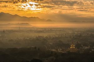 Sunrise over the planes of Bagan