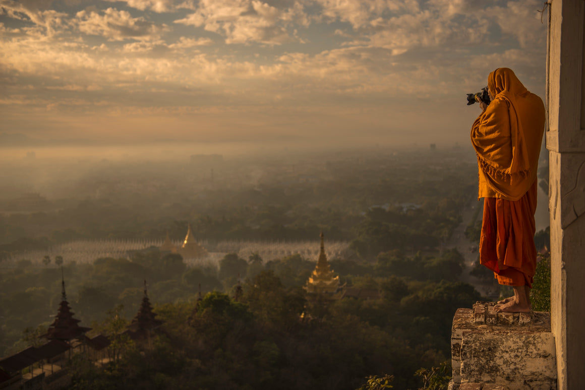 Sunrise over the planes of Bagan