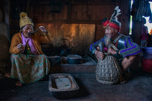 Burmese hunter with his wife