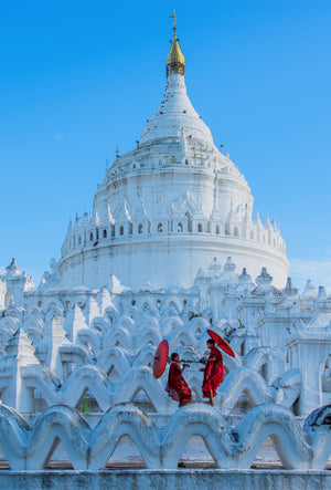 Life as a monk in a Buddhist monastery